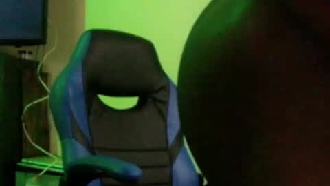 Snapshot of montydxxx2 chatting on October 2025 09:26:02 PM montydxxx2 online show from October 2025 09:26:02 PM