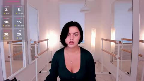 Snapshot of moodberry chatting on October 2025 06:55:02 AM your Godness online show from October 2025 06:55:02 AM