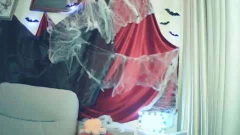 Snapshot of moodiemira chatting on October 2025 08:21:02 PM moodiemira online show from October 2025 08:21:02 PM