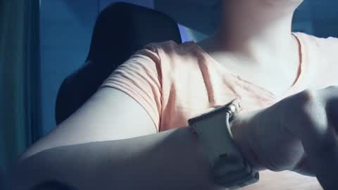 Snapshot of moodiemira chatting on November 2025 06:51:01 PM moodiemira online show from November 2025 06:51:01 PM