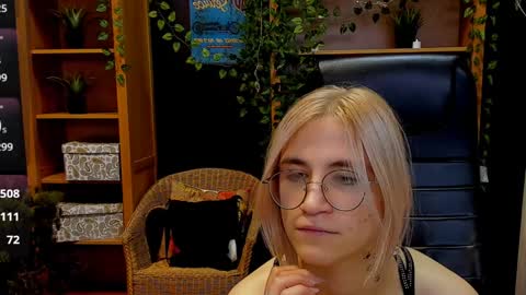 Katrin online show from December 2024 02:18:01 AM