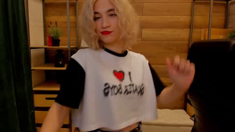 Katrin online show from December 2024 04:27:02 PM