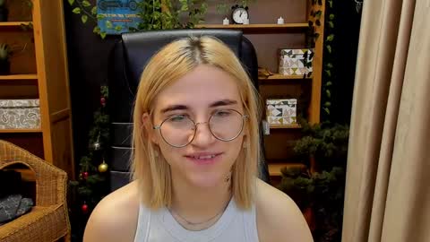 Katrin online show from January 2025 06:18:02 AM