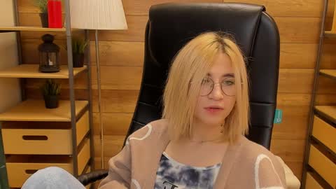 Katrin online show from January 2025 12:35:02 AM