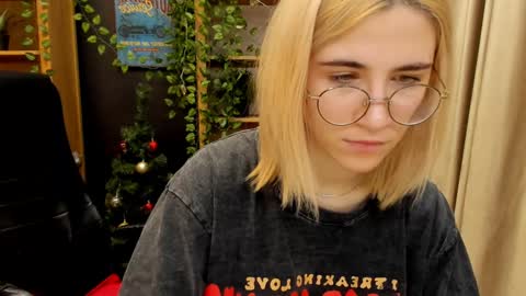 Katrin online show from January 2025 12:38:01 AM