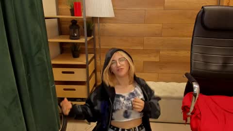 Katrin online show from January 2025 05:45:02 AM