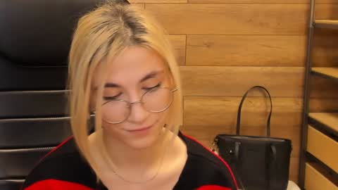 Katrin online show from January 2025 05:11:02 AM