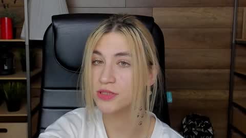 Katrin online show from February 2025 12:40:02 AM