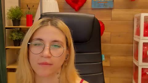 Katrin online show from February 2025 10:26:02 PM