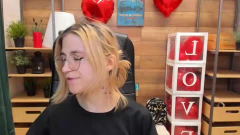 Katrin online show from February 2025 03:47:01 PM