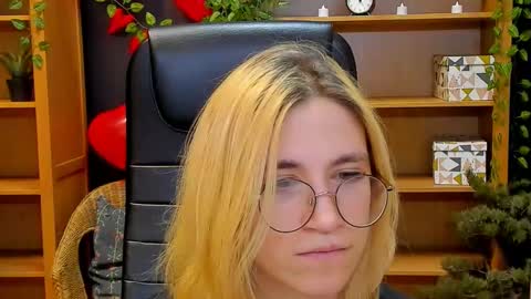 Katrin online show from February 2025 04:27:02 AM