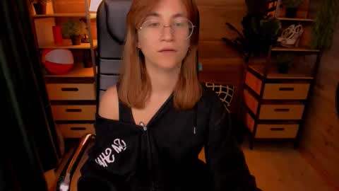 Katrin online show from October 2025 08:39:01 PM