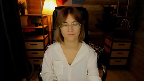 Katrin online show from October 2025 09:08:02 PM