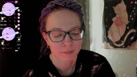 Snapshot of moon__girl chatting on October 2025 09:13:02 PM Roxy online show from October 2025 09:13:02 PM