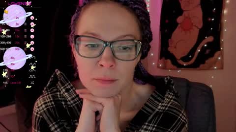 Snapshot of moon__girl chatting on October 2025 06:52:02 PM Roxy online show from October 2025 06:52:02 PM