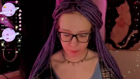 Snapshot of moon__girl chatting on October 2025 07:04:02 PM Roxy online show from October 2025 07:04:02 PM