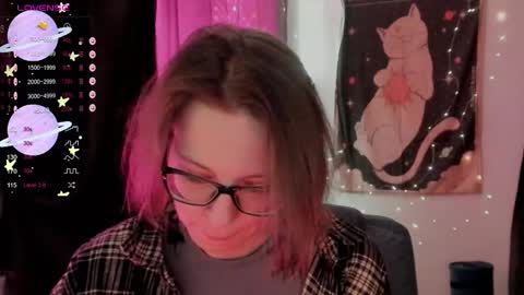 Snapshot of moon__girl chatting on October 2025 07:58:02 PM Roxy online show from October 2025 07:58:02 PM