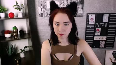 Diana online show from November 2025 09:03:02 PM