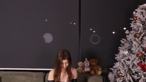 Anna Trass online show from January 2025 03:20:01 AM