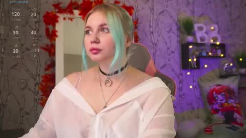 Emilia online show from September 2025 08:17:01 AM