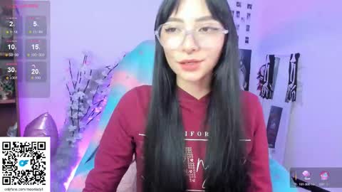 Snapshot of moonlady_ chatting on October 2025 02:48:02 AM MOON online show from October 2025 02:48:02 AM