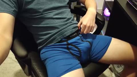 Snapshot of moonlighter7 chatting on October 2025 01:35:01 AM moonlighter7 online show from October 2025 01:35:01 AM