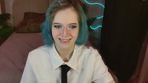 Asuna online show from October 2025 08:39:01 PM