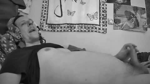 Snapshot of moonlucky007 chatting on March 2025 02:30:02 AM Moonlucky007 online show from March 2025 02:30:02 AM