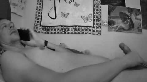 Snapshot of moonlucky007 chatting on September 2025 10:15:01 AM Moonlucky007 online show from September 2025 10:15:01 AM