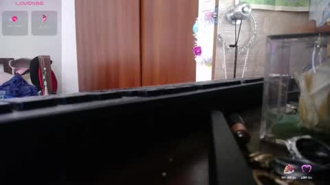 moonlunita online show from October 2025 07:03:02 PM