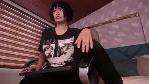 Snapshot of moony_14 chatting on February 2025 01:14:02 PM Michelle online show from February 2025 01:14:02 PM