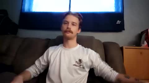 Snapshot of moose6810 chatting on November 2025 04:40:02 PM M00SE online show from November 2025 04:40:02 PM