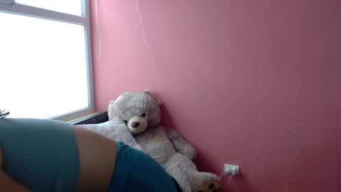 Snapshot of mora_haze chatting on March 2025 06:56:01 PM Mora Haze 3 online show from March 2025 06:56:01 PM