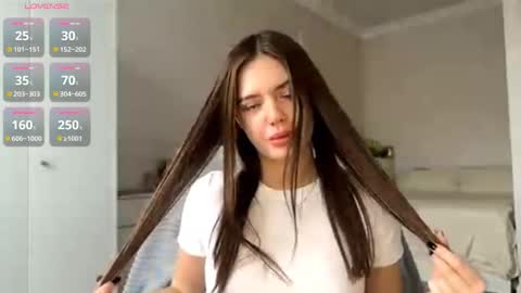 Fleyva online show from October 2025 06:27:02 AM