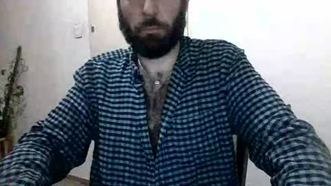 Agustn online show from September 2025 04:01:01 AM