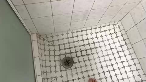 Me online show from October 2025 10:29:02 PM