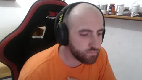 Snapshot of morenoch19 chatting on December 2024 09:37:01 PM alejo online show from December 2024 09:37:01 PM