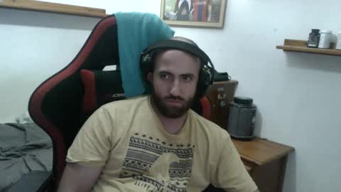 Snapshot of morenoch19 chatting on October 2025 07:33:02 PM alejo online show from October 2025 07:33:02 PM