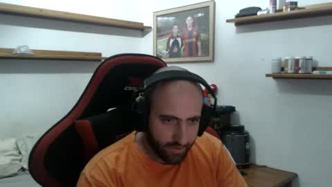 Snapshot of morenoch19 chatting on November 2025 01:43:02 PM alejo online show from November 2025 01:43:02 PM