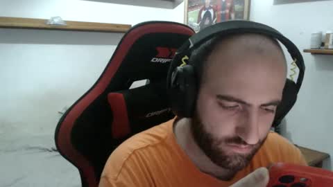 Snapshot of morenoch19 chatting on November 2025 04:29:01 PM alejo online show from November 2025 04:29:01 PM