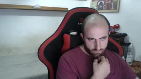 Snapshot of morenoch19 chatting on November 2025 05:46:01 PM alejo online show from November 2025 05:46:01 PM