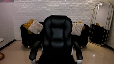 Snapshot of morganhicks chatting on November 2025 07:24:01 PM Morgan Hicks online show from November 2025 07:24:01 PM