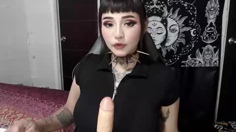 Snapshot of morganmoon1 chatting on October 2025 10:15:01 PM Morgan Moon online show from October 2025 10:15:01 PM