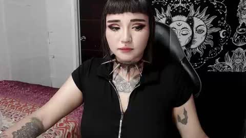 Snapshot of morganmoon1 chatting on November 2025 10:42:02 PM Morgan Moon online show from November 2025 10:42:02 PM