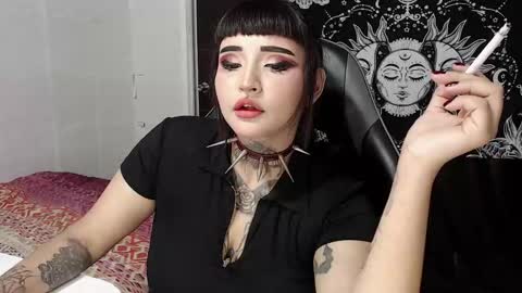 Snapshot of morganmoon1 chatting on November 2025 05:57:02 PM Morgan Moon online show from November 2025 05:57:02 PM