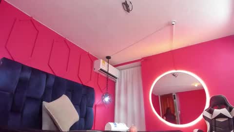 Morita online show from November 2025 08:33:02 PM