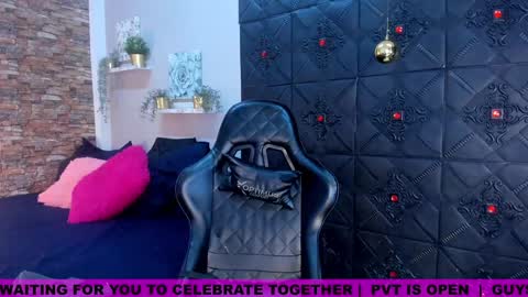 Snapshot of morochaa_fire chatting on December 2024 02:35:01 AM Morocha online show from December 2024 02:35:01 AM