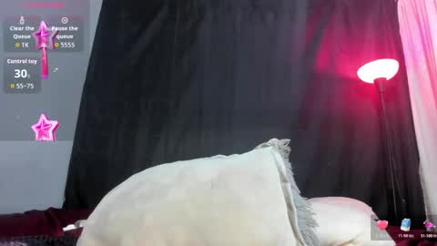 Snapshot of morochaa_fire chatting on November 2025 11:12:02 AM Morocha online show from November 2025 11:12:02 AM