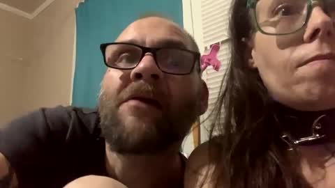 Snapshot of mottsmuff chatting on February 2025 05:33:01 AM B online show from February 2025 05:33:01 AM