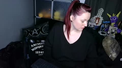 Moxxxie Morbid online show from January 2025 02:43:02 AM